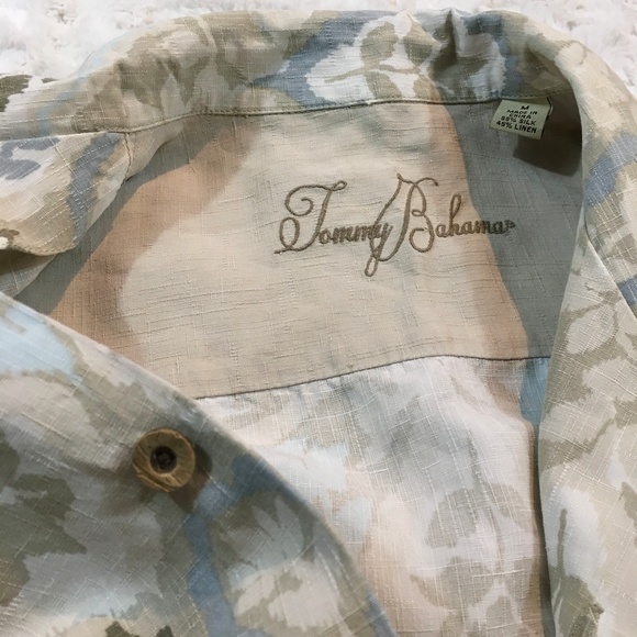 Tommy Bahama Men’s Hawaiian Button Down Shirt M - Picture 2 of 8